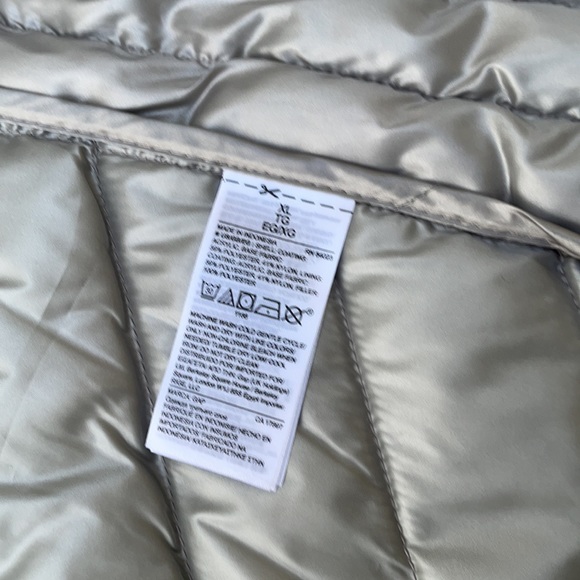 Gap jacket - Picture 3 of 7